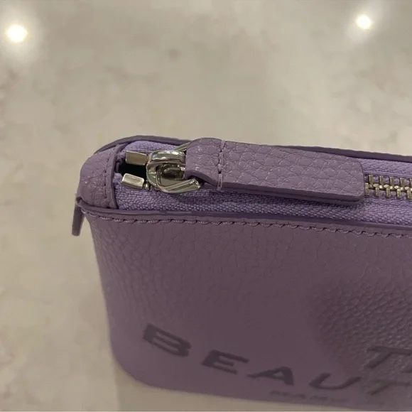 Marc Jacobs The Beauty Bag Pouch Wristlet in Lavender - Picture 5 of 10
